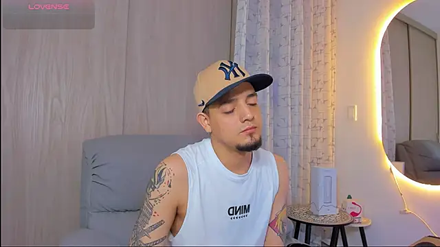 alejandro calderon1 online show from November 2025 05:39:02 AM