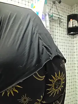 Hannah-grace online show from November 2025 10:25:02 AM