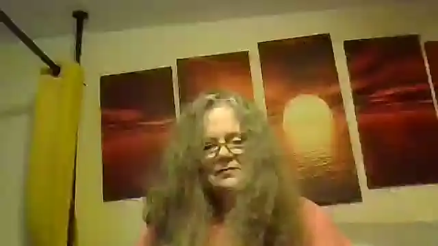 Snapshot of DestineeLoverGirl chatting on July 2026 12:40:02 PM DestineeLoverGirl online show from July 2026 12:40:02 PM