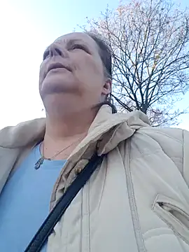 Snapshot of saharaheiss chatting on December 2024 01:54:02 PM saharaheiss online show from December 2024 01:54:02 PM