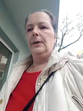 Snapshot of saharaheiss chatting on January 2025 02:45:01 PM saharaheiss online show from January 2025 02:45:01 PM