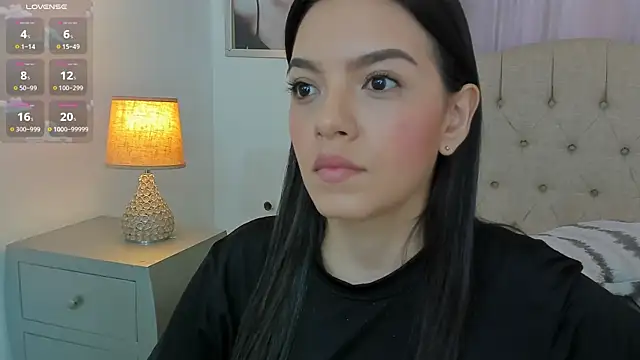 Snapshot of Beautyari_ chatting on March 2026 12:33:01 PM Beautyari online show from March 2026 12:33:01 PM