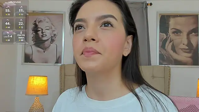 Snapshot of Beautyari_ chatting on March 2026 12:27:02 PM Beautyari online show from March 2026 12:27:02 PM