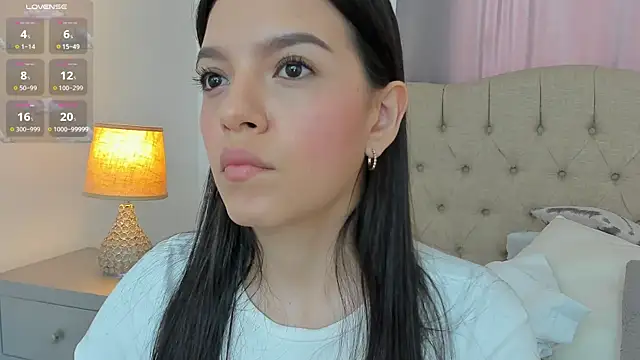 Snapshot of Beautyari_ chatting on March 2026 12:28:01 PM Beautyari online show from March 2026 12:28:01 PM