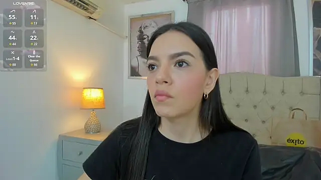 Snapshot of Beautyari_ chatting on March 2026 12:38:02 PM Beautyari online show from March 2026 12:38:02 PM