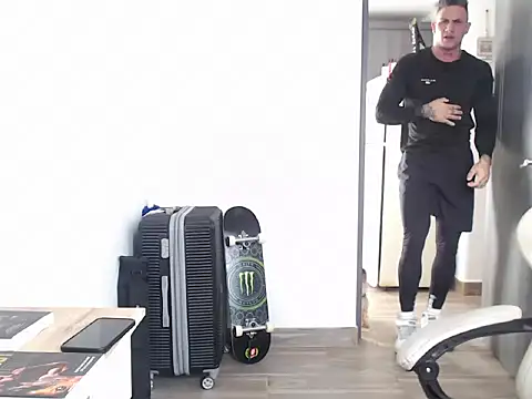 Snapshot of xxxtreme_master7 chatting on December 2025 12:10:01 PM xxxtreme master7 online show from December 2025 12:10:01 PM