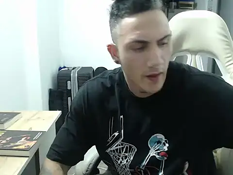 Snapshot of xxxtreme_master7 chatting on December 2025 12:18:01 AM xxxtreme master7 online show from December 2025 12:18:01 AM