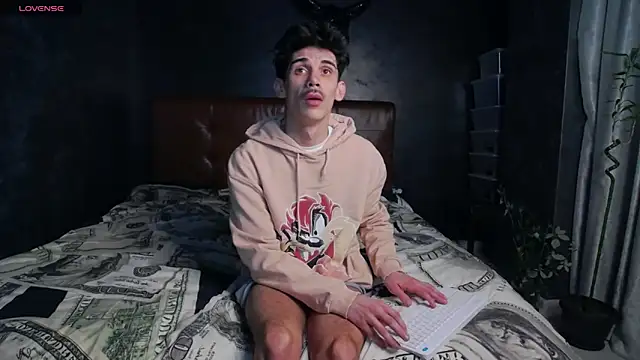 DanielCrush1 online show from February 2026 06:48:02 AM