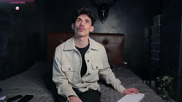 DanielCrush1 online show from February 2026 08:17:02 PM