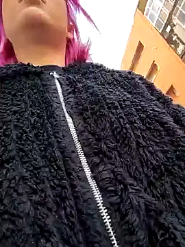 KarlaLuar  online show from December 2024 01:02:01 PM