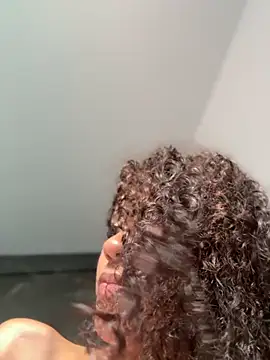 stormyy  online show from November 2025 09:05:02 PM