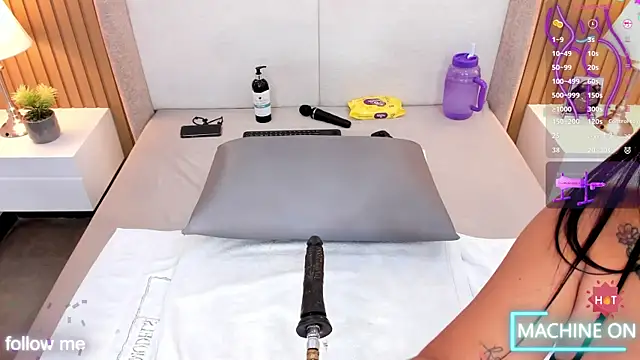 bounce katty online show from October 2025 08:18:01 PM