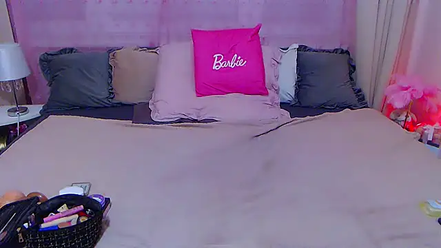 BustyVicky online show from October 2025 09:28:02 PM