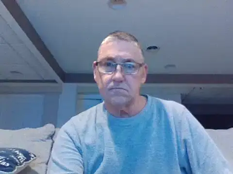 Snapshot of takeitall101 chatting on February 2025 08:44:01 AM takeitall101 online show from February 2025 08:44:01 AM