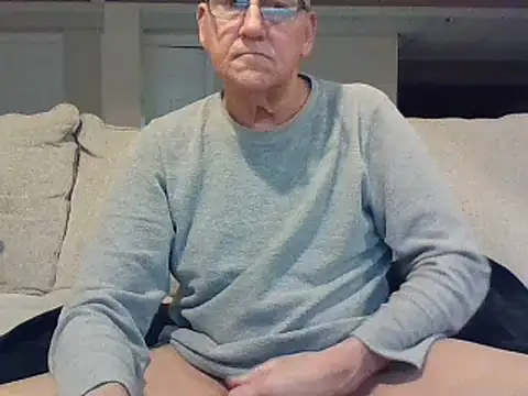 Snapshot of takeitall101 chatting on February 2025 09:27:01 AM takeitall101 online show from February 2025 09:27:01 AM