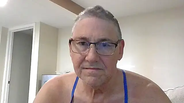 Snapshot of takeitall101 chatting on November 2025 06:21:01 PM takeitall101 online show from November 2025 06:21:01 PM