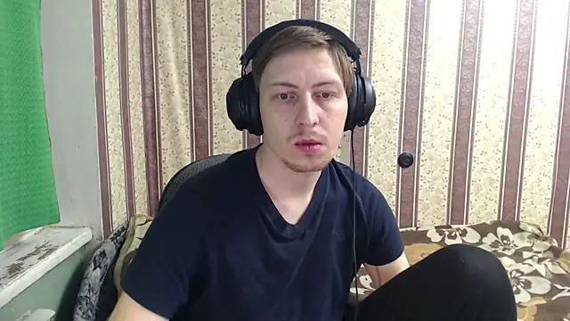 darienlarge online show from November 2025 03:31:01 AM