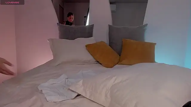 ErikaBenz  online show from March 2025 05:14:02 PM