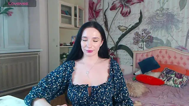 Snapshot of AliciaBow chatting on February 2025 05:35:01 PM AliciaBow online show from February 2025 05:35:01 PM