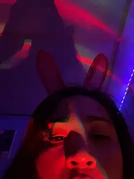 Sanieku online show from April 2026 09:09:02 PM