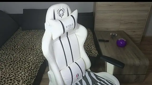 MolligSpielle online show from January 2025 04:50:01 PM