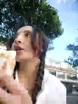  Laary online show from December 2024 10:05:02 PM