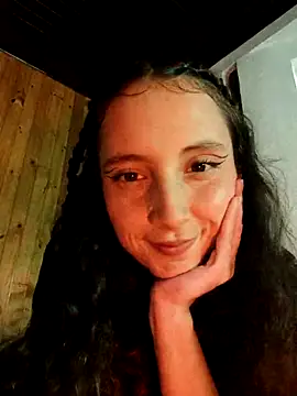  Laary online show from March 2025 09:45:02 PM