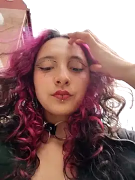  Laary online show from September 2025 08:35:02 PM