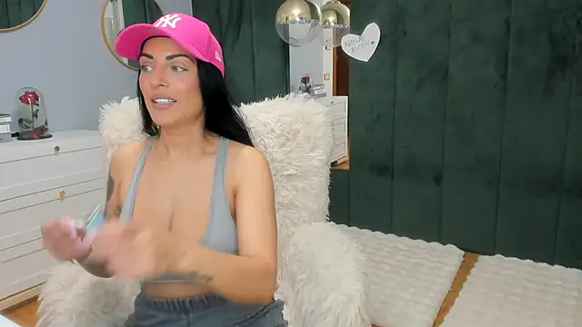 ElisaBaxter online show from November 2025 05:07:01 AM