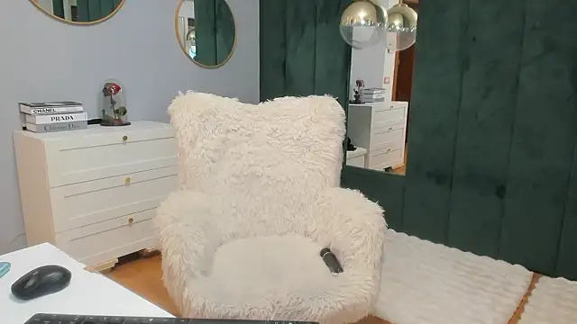 ElisaBaxter online show from February 2026 06:22:01 AM