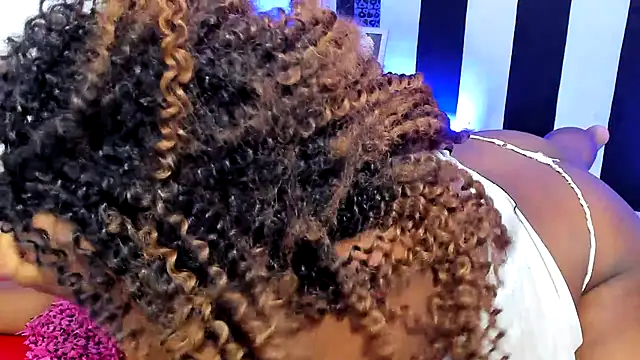 YeminaLeman online show from January 2025 03:53:02 PM