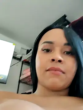 LindaGarcia22 online show from December 2024 08:36:01 PM