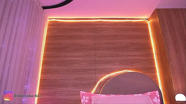 danna berlin  online show from March 2026 07:24:02 PM