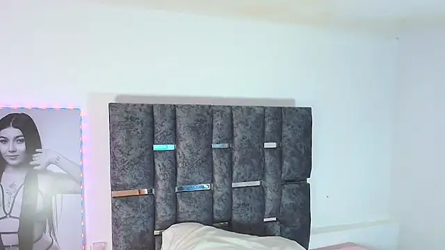 Natasharuso online show from October 2025 11:00:02 AM