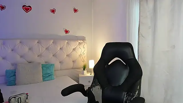 Snapshot of Aron_cruz chatting on February 2025 02:00:01 PM Aron cruz online show from February 2025 02:00:01 PM