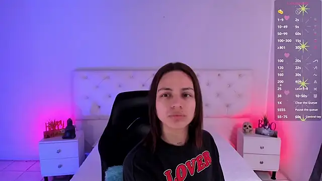 Snapshot of Aron_cruz chatting on October 2025 01:40:02 PM Aron cruz online show from October 2025 01:40:02 PM