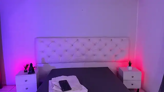 Snapshot of Aron_cruz chatting on November 2025 01:35:02 PM Aron cruz online show from November 2025 01:35:02 PM