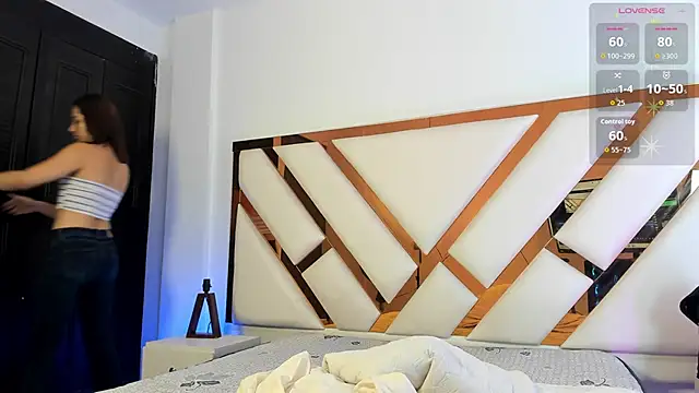 Snapshot of Aron_cruz chatting on March 2026 02:02:01 PM Aron cruz online show from March 2026 02:02:01 PM