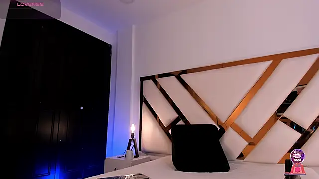 Snapshot of Aron_cruz chatting on March 2026 01:18:01 PM Aron cruz online show from March 2026 01:18:01 PM