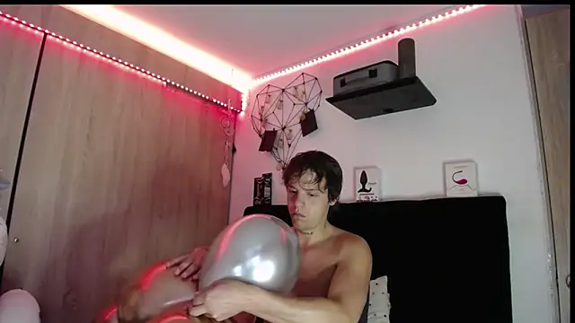 Santiago kiler online show from January 2026 12:11:01 PM