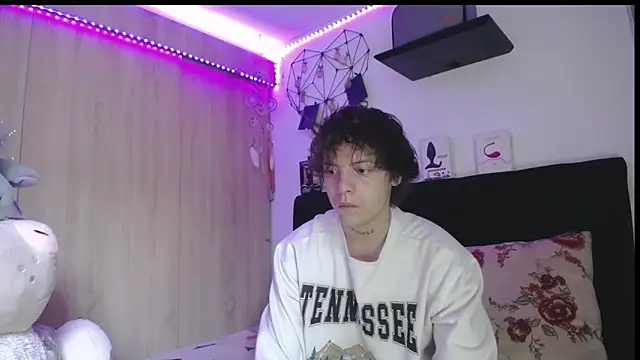 Santiago kiler online show from March 2026 01:23:02 PM