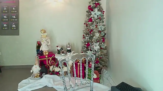 Sassy--Girl online show from December 2025 06:12:01 PM