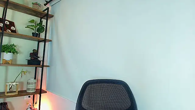 Sassy--Girl online show from March 2026 06:25:01 PM