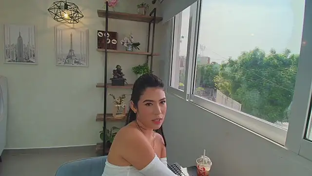 Sassy--Girl online show from July 2026 01:46:02 PM