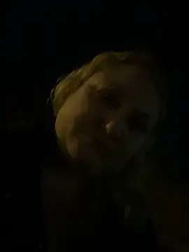 Snapshot of SexyZannaRose chatting on January 2026 07:00:01 AM SexyZannaRose online show from January 2026 07:00:01 AM