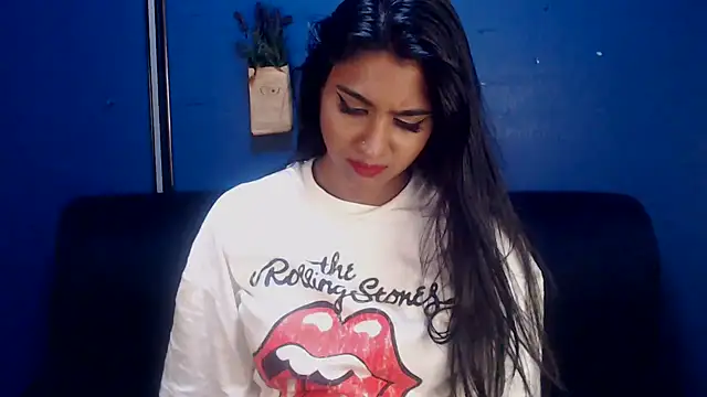 Delilah Blazee online show from March 2025 09:23:01 PM