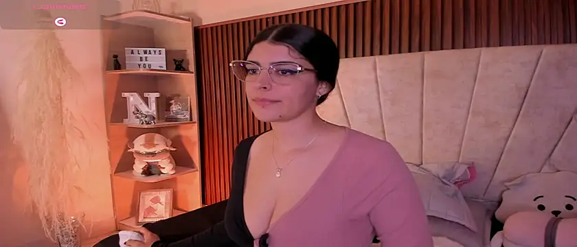  Niah  online show from October 2025 08:09:02 PM