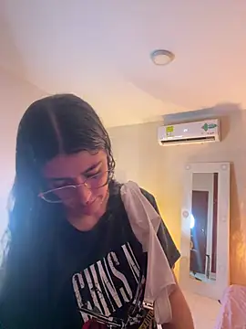  Niah  online show from February 2026 09:09:02 PM