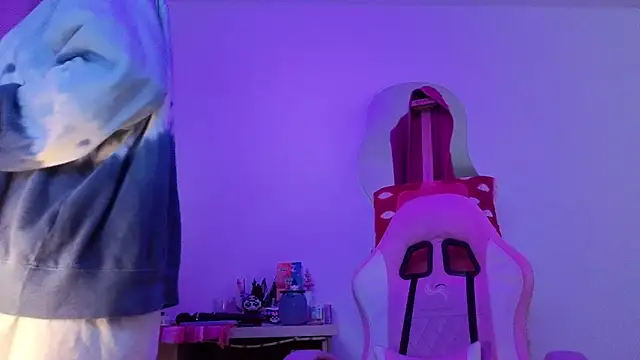 goddess vee  online show from June 2026 04:26:02 AM