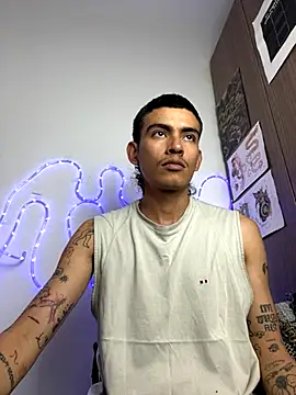 sorry-mom69 online show from November 2025 05:56:01 PM